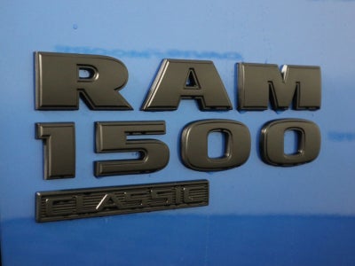 2024 RAM Ram 1500 Classic RAM 1500 CLASSIC WARLOCK QUAD CAB 4X4 6'4' BOX